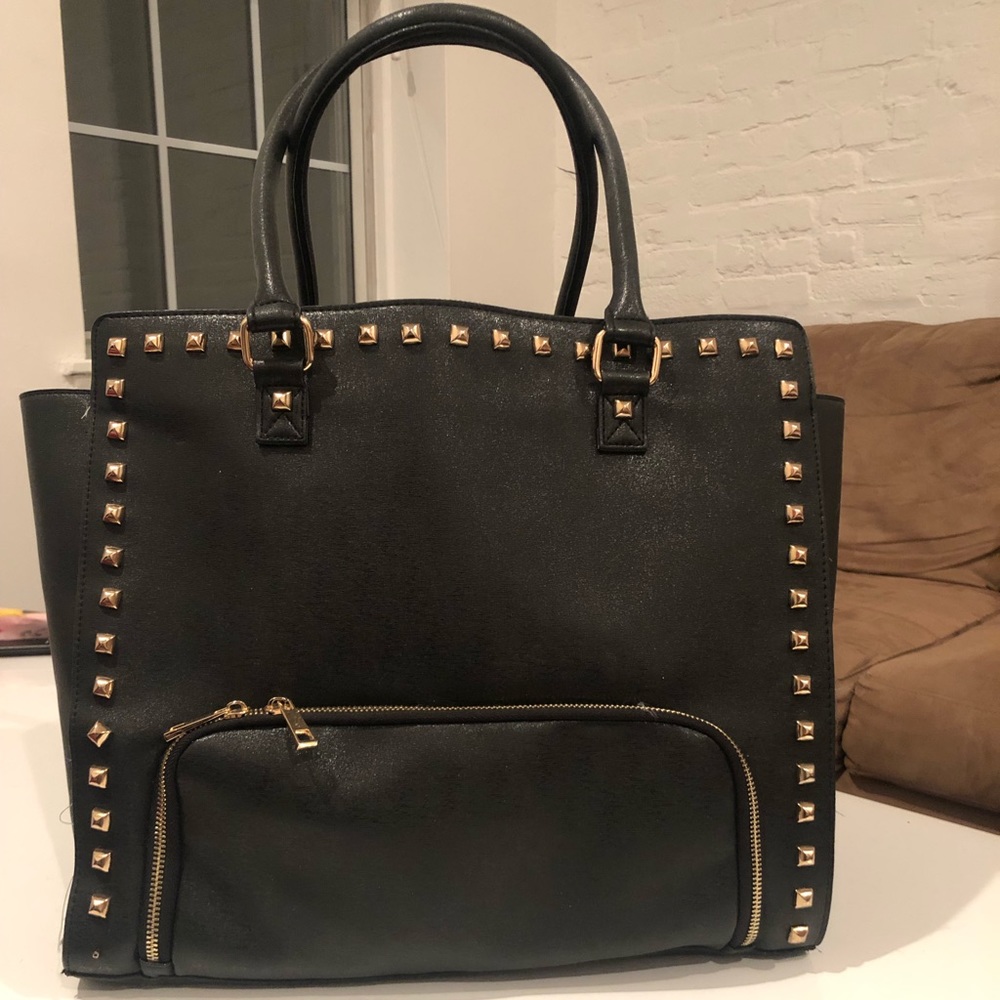 FitStyle Brandy All-in-One Handbag with Gold Studs